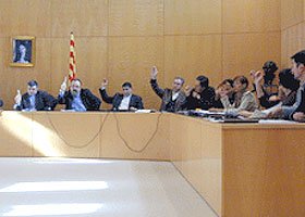 Una moció de rebuig a la Conselleria dEnsenyament del País Valencià divideix lequip de govern