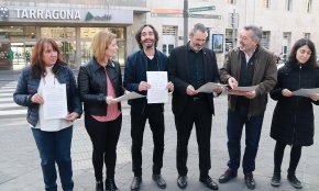 Tarragona exhibeix unitat política per reclamar que les mercaderies passin per l'interior 