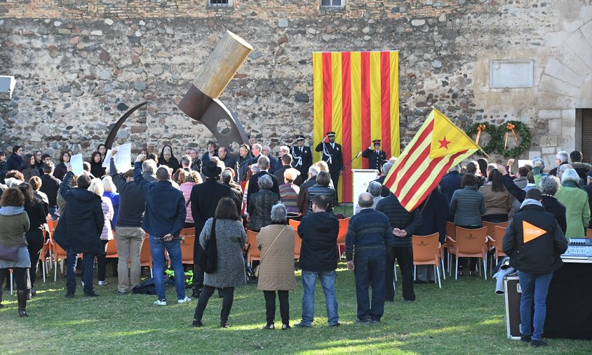 La commemoració del Setge es va fer, com cada any, davant el Portal del carrer Major