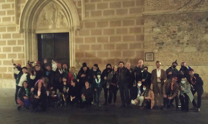 Una trentena de persones es van aplegar a la plaça de l'Església de Santa Maria per rebre l'any nou