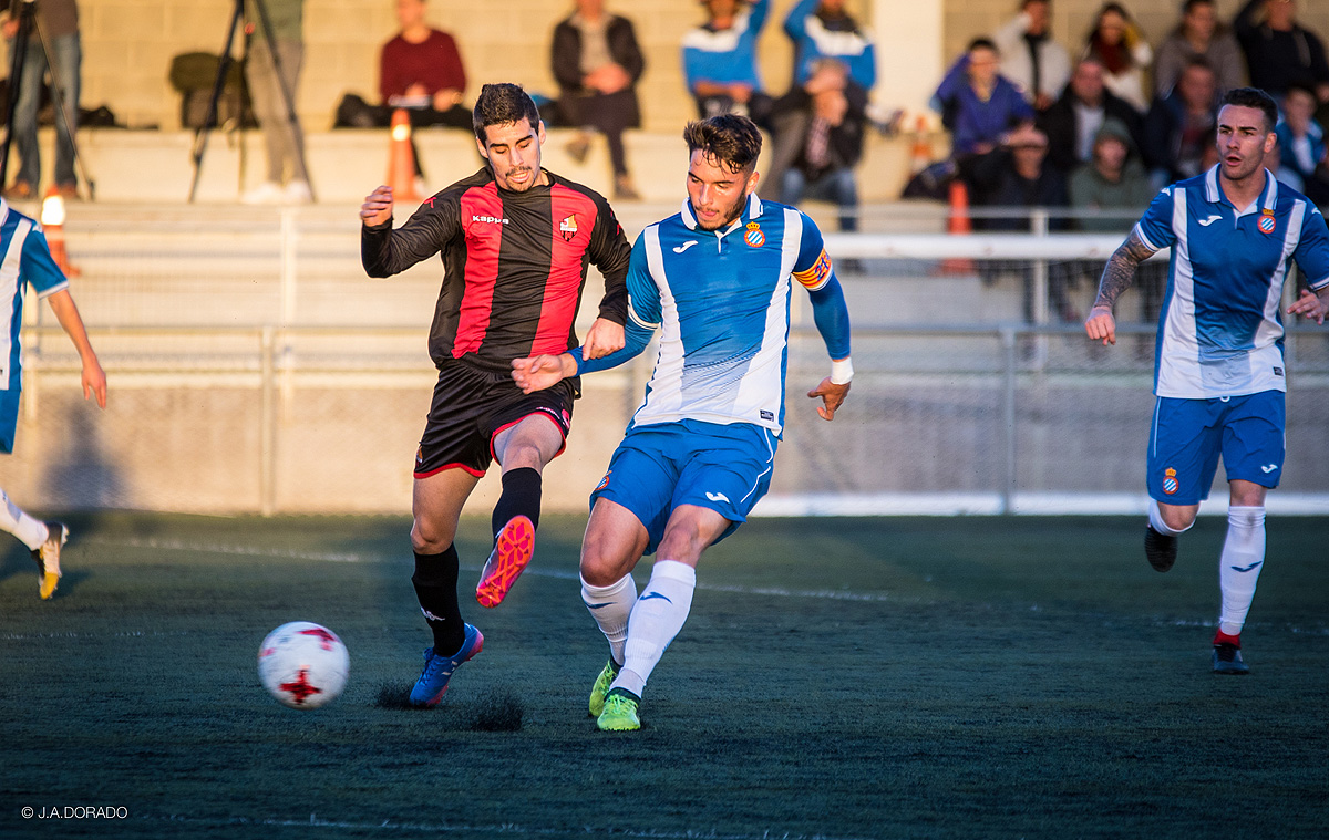 El Reus B Cambrils Suma Un Valuós Empat Al Camp De L'Espanyol B, El ...