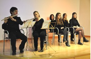 Nit de dansa, música i poesia en una de les primeres activitats d'aquest Nadal