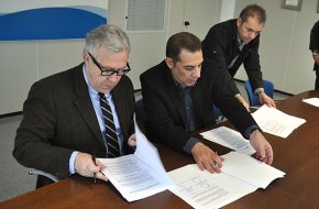 L'Ajuntament i el Consell Comarcal signen el conveni de constitució del Consorci de Benestar Social del Camp