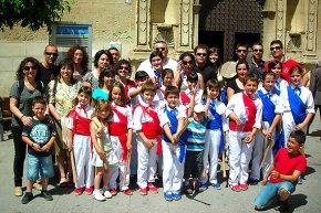 Una dotzena de bastoners infantils participen a la trobada celebrada a l'Aleixar