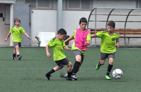 Més d'una setantena de joves futbolistes passaran aquest estiu pel campus formatiu de la UCF Cambrils