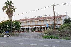 La Policia Nacional confisca l'hotel Orly de Cambrils en el marc d'una operació contra les màfies de l'est