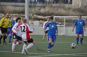 L'equip femení A del FC Cambrils acomiada l'any amb una nova victòria davant dels Monjos