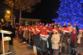 S'enceten les festes nadalenques amb l'encesa oficial de l'enllumenat 