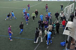 El derbi local entre el Marina i el Cambrils United acaba amb tangana i amb el partit suspès