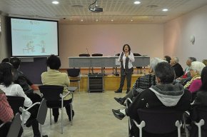 S'organitza un taller intergeneracional per trencar mites i prejudicis sobre la vellesa 