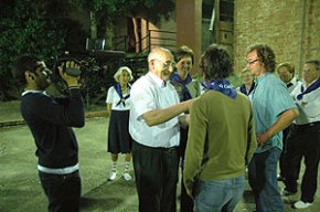 TV3 escull els Amics de la Sardana de Cambrils per fer una prova de Prohibit als tímids