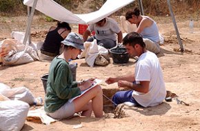 S'inicia una nova campanya d'excavacions al jaciment arqueològic del Cavet