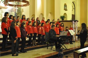 El concert de Nadal de l'Escola Municipal de Música recapta 786 euros per La Marató de TV3