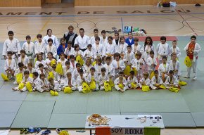 Judoques del Club Dojo Cambrils i de l'escola Joan Ardèvol participen a la I Festa del Judo de Salou