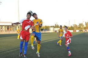 El Cambrils United es posa a punt amb una renovada plantilla i amb nou entrenador