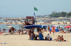 Més sol, més platja i menys turistes