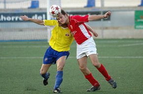 Victòria del FC Cambrils a domicili i del CB Cambrils al Palau Municipal d'Esports