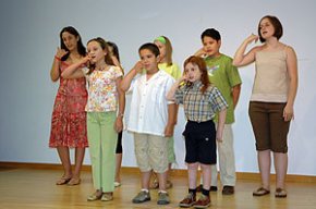 La coral infantil de la Coral Verge del Camí ofereix el concert de fi de curs al Centre Cultural 