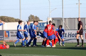 L'àrbitre suspèn el partit del Cambrils contra la Iberiana pels aldarulls provocats pels jugadors visitants