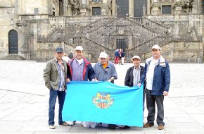 Cinc pescadors cambrilencs recorren part del Camí de Santiago en bicicleta