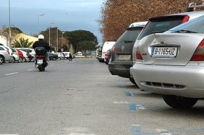 Els veïns del Barri Antic reclamen de nou que s'anul·li un tram de la zona blava del passeig d'Albert