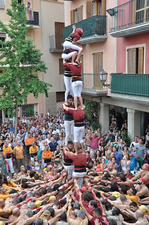 2 de 6 dels Xiquets de Cambrils