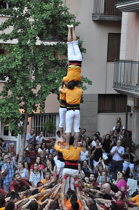 Figuereta en el 2 de 6 dels Castellers de la Bisbal