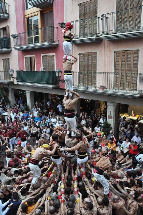 5 de 7 amb el pilar dels Xiquets de Reus