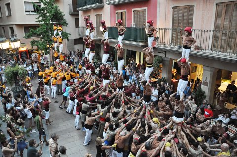 Pilars de 4 de comiat de les colles participants a la diada castellera de la Festa Major de la MD del Camí