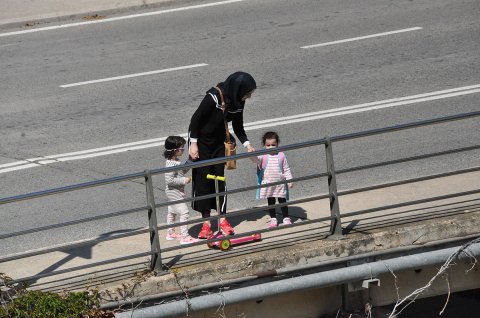 Primer dia de la sortida de la canalla al carrer en la crisi del coronavirus