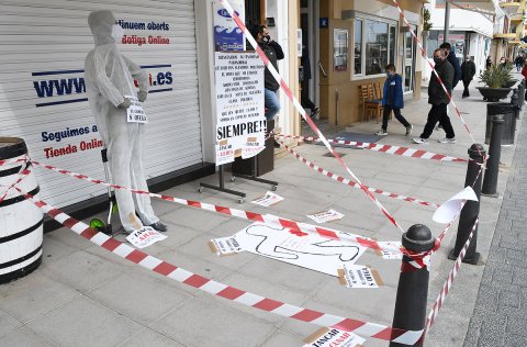 Protesta dels establiments cambrilencs per les restriccions del cap de setmana