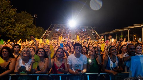 Concert de Nathy Peluso al Festival Internacional de Música de Cambrils