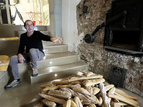 Pere Estadella va mostrar treballs de vídeo Performance al Forn del Tallero