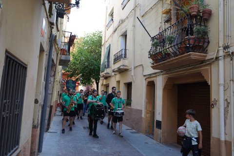 Música als balcons pels carrers del Barri Antic