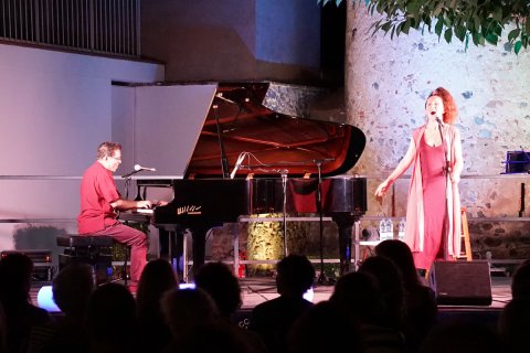 Concert de Pepe Rivero i Ángela Cervantes en el marc del 49è Festival Internacional de Música de Cambrils