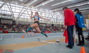 L'atleta local Mia Linkert queda setena al campionat de Catalunya de proves combinades s-18