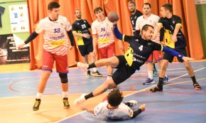 Doblet de victòries del CH Cambrils contra el segon i el tercer classificats en els dos darrers partits disputats