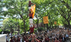 Fina Mestres, parlament de la Diada: «Tenim història, arrels, identitat, cultura, llengua, però sobretot tenim el sentiment i l'orgull de ser catalans» (CONTÉ GALERIA FOTOGRÀFICA)