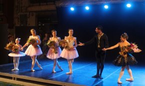 Un client regala un espectacle de ballet al restaurant Can Bosch