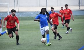 El FC Cambrils cau derrotat clarament contra l'Hospitalet de l'Infant B