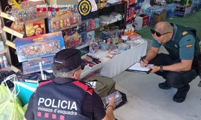 Dos detinguts pels Mossos d'Esquadra acusats d'intentar vendre mòbils robats a Salou