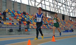 Pere Ferrando es penja la medalla d'argent al pentatló en el campionat de Catalunya màster