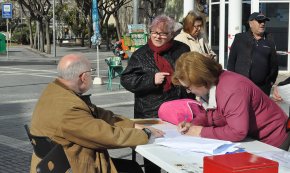 Es recullen signatures perquè el servei de ginecologia de l'Hospital Lleuger torni a tenir dos ginecòlegs