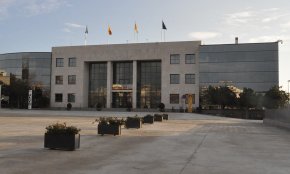 Condemnat a dos anys de presó el conserge d’un centre cívic de Cambrils per tocaments a una menor 