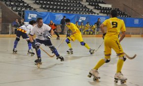 Un gol polèmic en el darrer minut pren la victòria al Cambrils CH a la pista del Casal l'Espluga