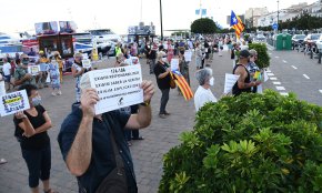 La crida Anem per Feina celebra la cinquena concentració d'aquest estiu al Port