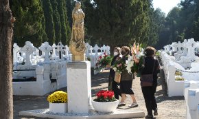 Tots Sants atípic amb visites al cementiri adaptades a la pandèmia