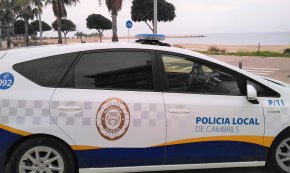 Detingut un conductor per portar el permís de conduir, el carnet d'identitat i el passaport falsificats