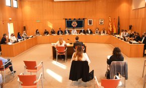 El plenari ratifica dos dels càrrecs de confiança i aprova el canvi del cap de gabinet