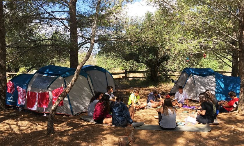 Imatge d'arxiu d'uns campaments de les branques dels Pioners i Caravel·les de l'Agrupament Escolta Gent de Mar